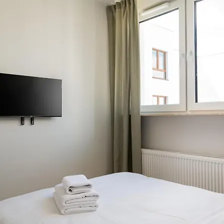 Aleja Krakowska Lavish By Bookinghost Apartamento Varsóvia